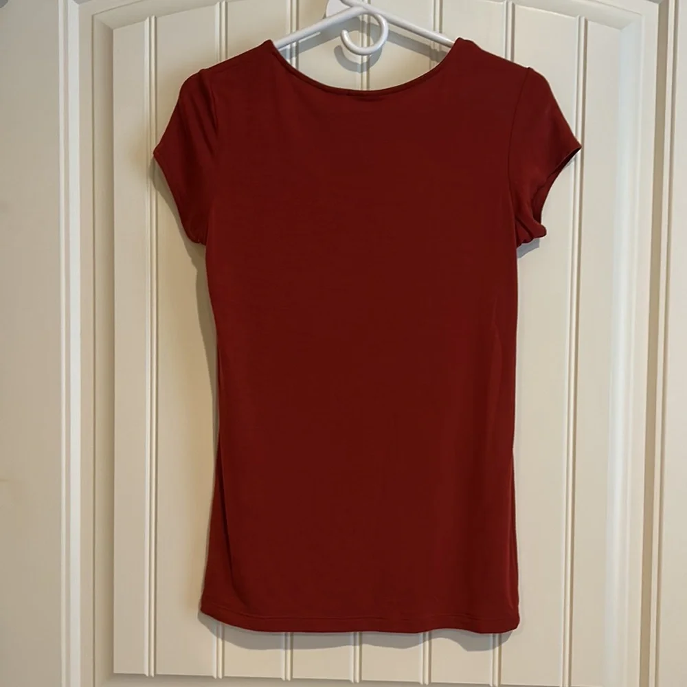 Rust, V-neck top! - Picture 3 of 4